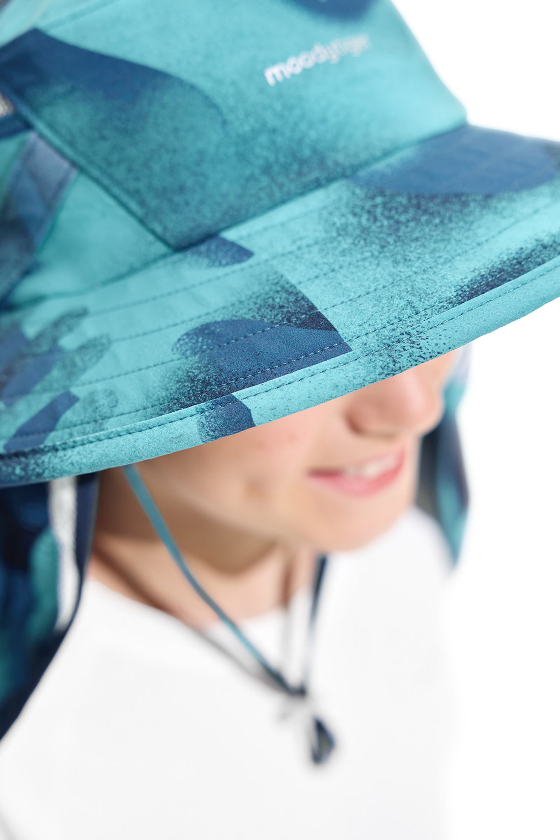 **Painted Dream Deep Blue**