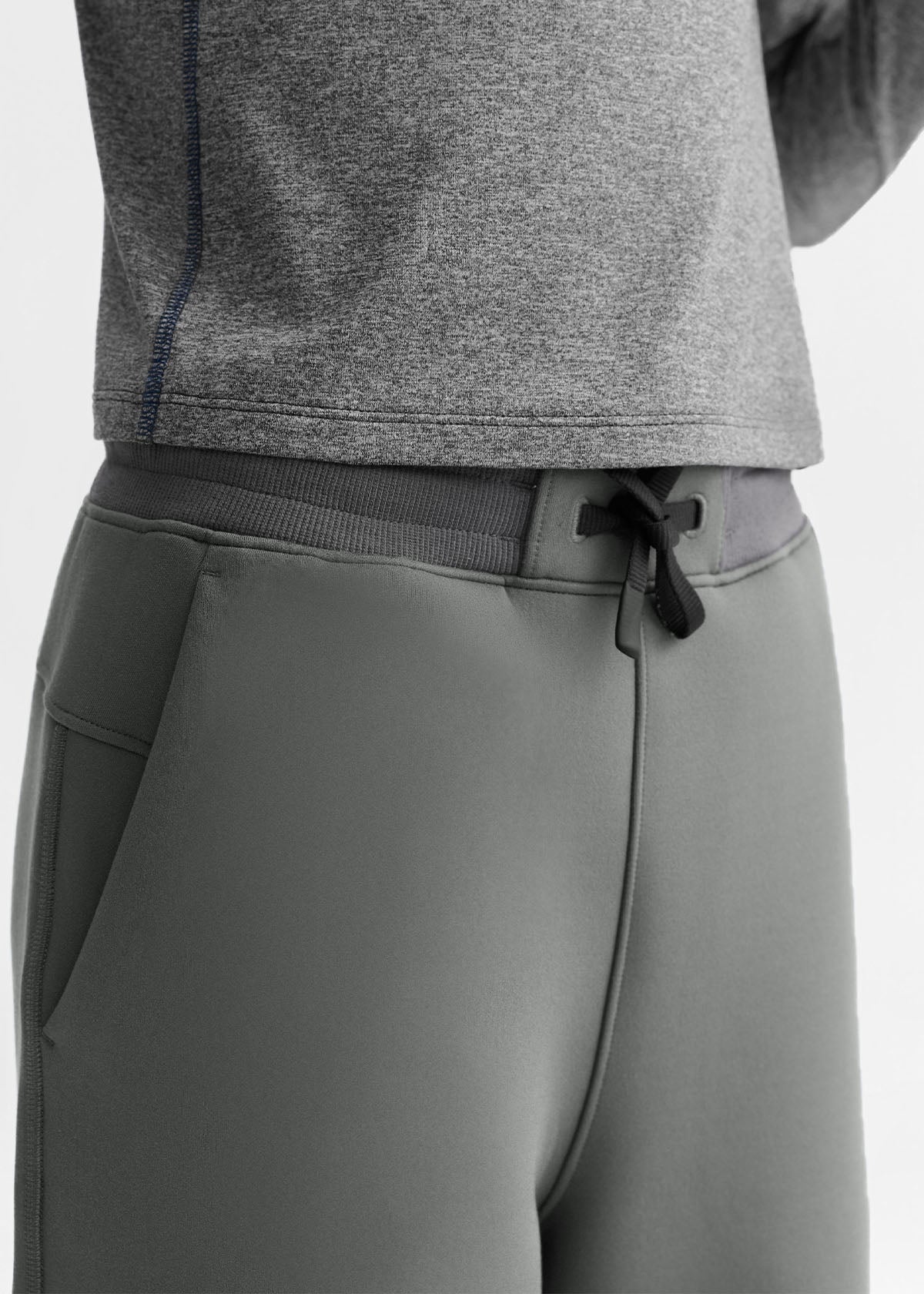 **Space Gray**