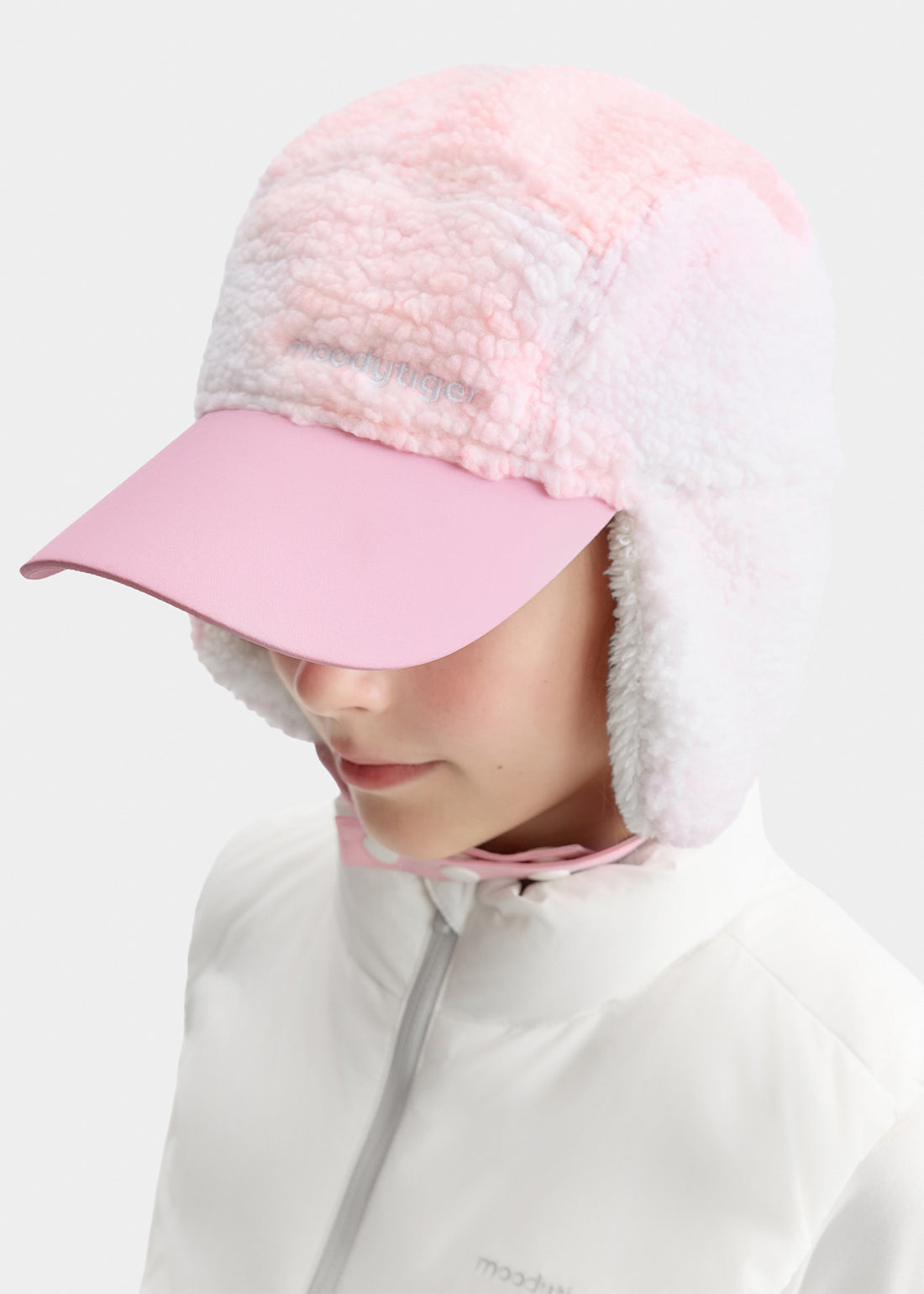 **Frost Colors Pink**