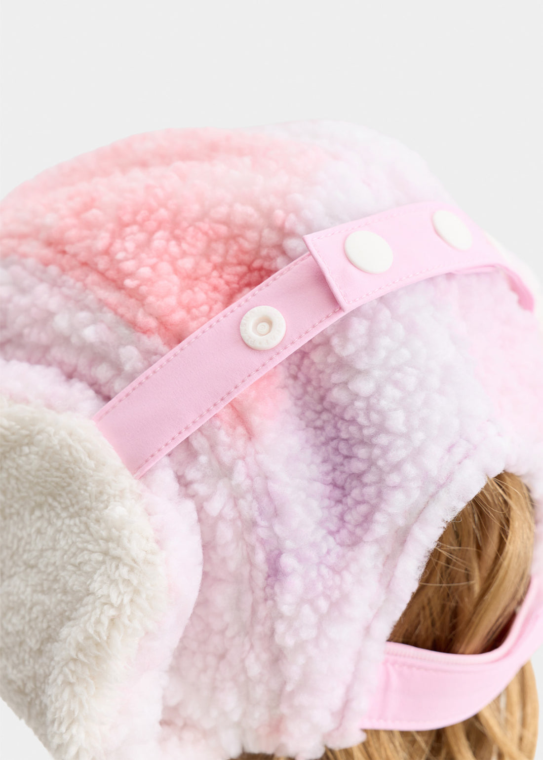 **Frost Colors Pink**
