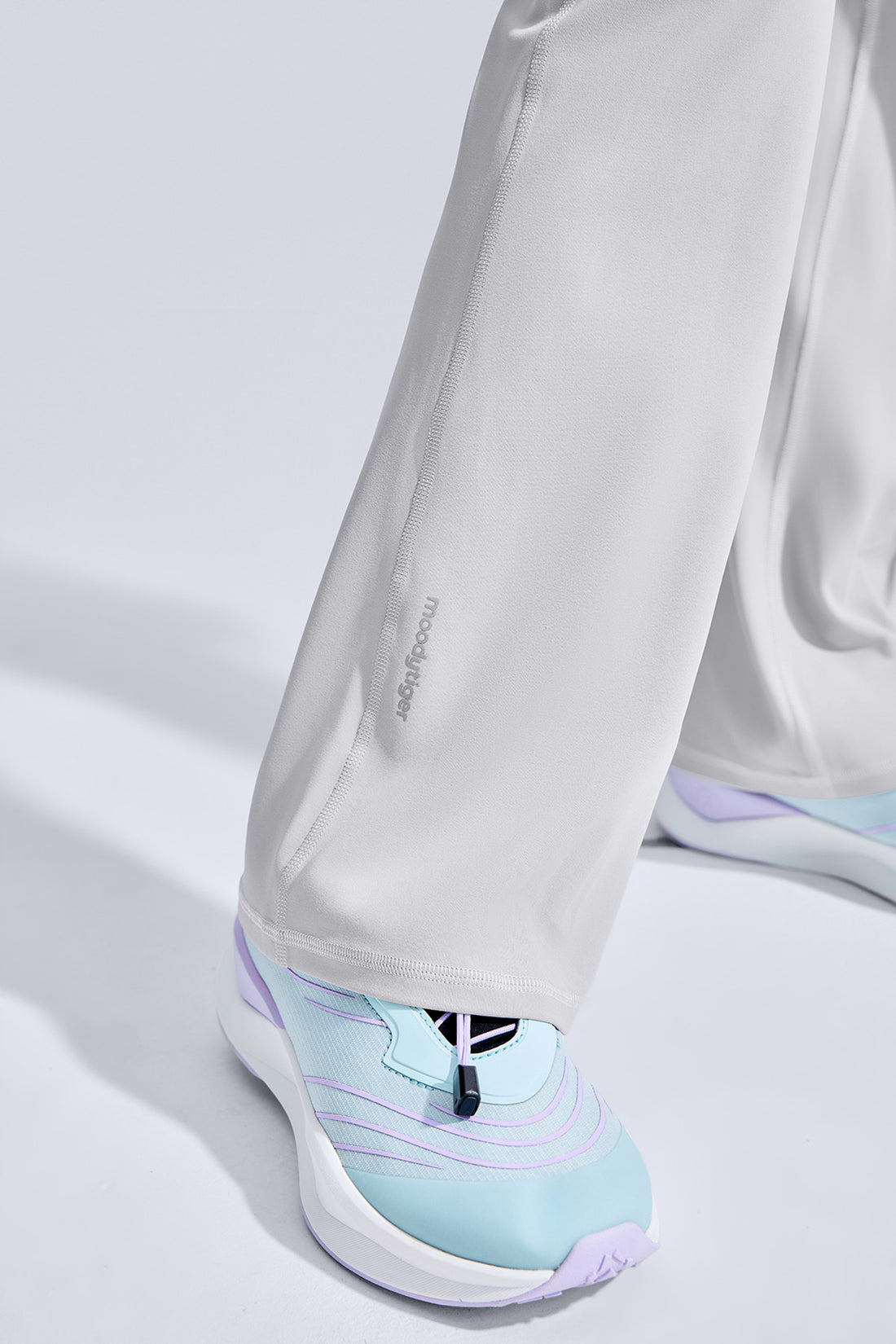 Cloudie Essential Bootcut Leggings  **Moon Grey**