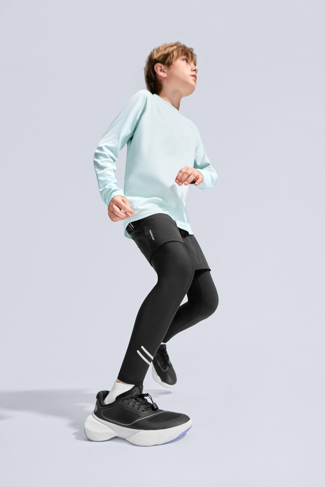 DASH Q **Charcoal Black**