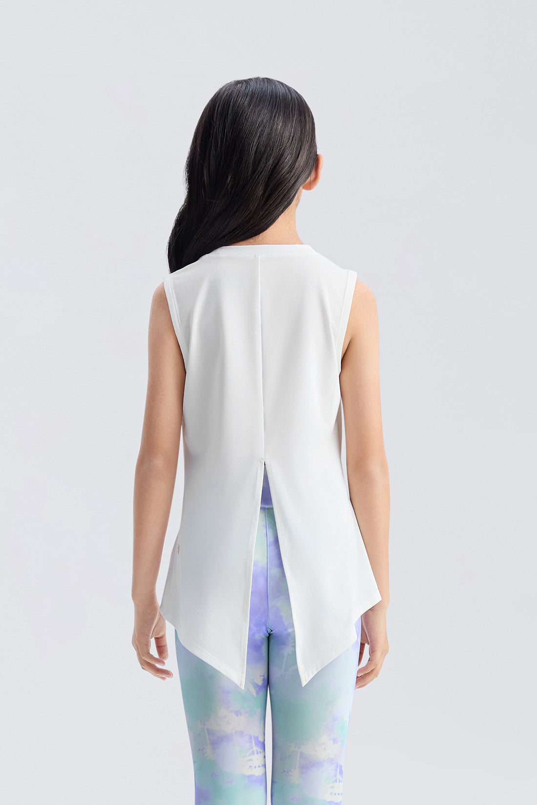 Light weight Sports Tank **Cloud Dancer**