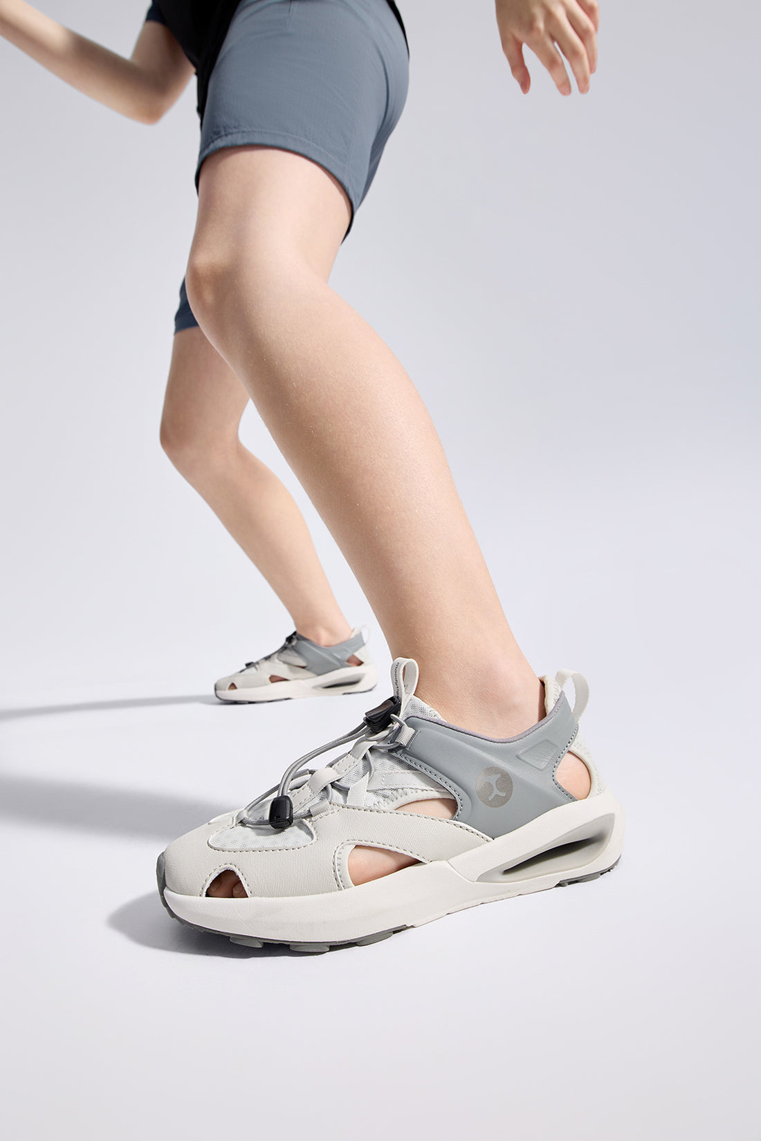 SWINGY TREK **Moon Grey**